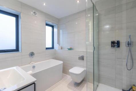 Bedroom 5 Suite