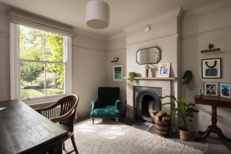Sitting room / study