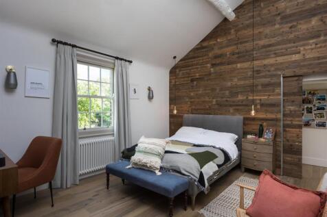 Bedroom 2 suite