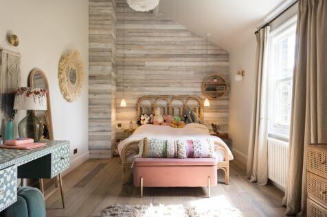 Bedroom 3 suite