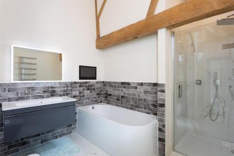Principal Bedroom Suite