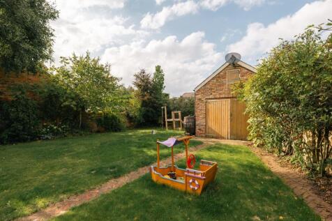 Garden Outbuilding