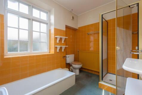 Bedroom 1 En Suite