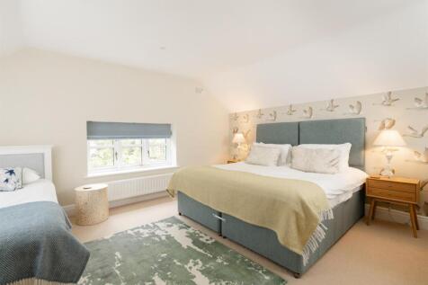 Cottage - Bedroom