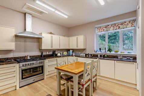 Kitchen ground floor flat