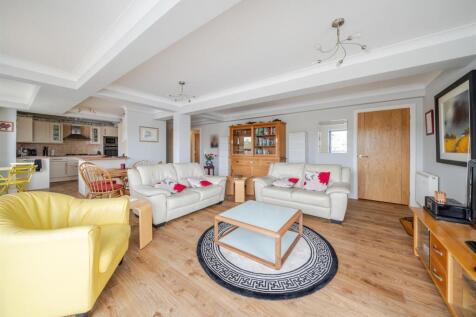 Kitchen/sitting room