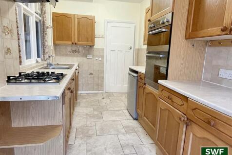 kitchen2.jpg