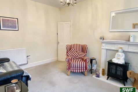 Living room5.jpg