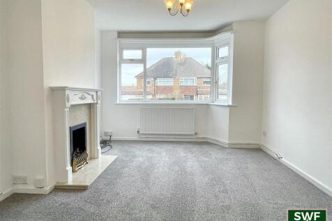 THROUGH LIVING/DINING ROOM