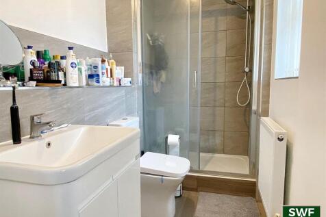 Ensuite.jpg