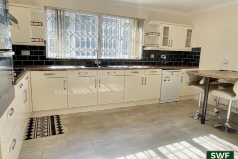 kitchen1.jpg