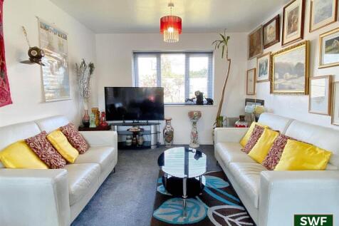 Living room1.jpg