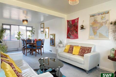 Living room6.jpg