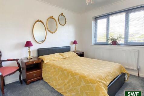 Bedroom1.4.jpg
