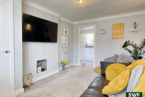 Living Room7.jpg