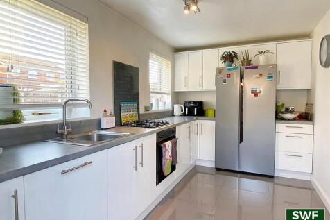 Kitchen5.jpg