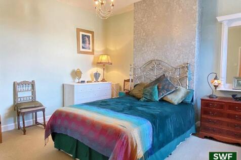 Bedroom2.1.jpg