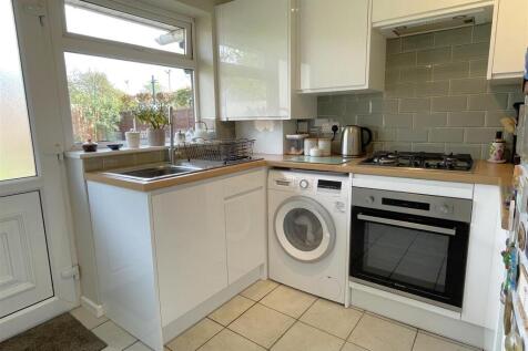 RE-FITTED KITCHEN