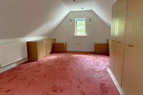 MEZZANINE BEDROOM