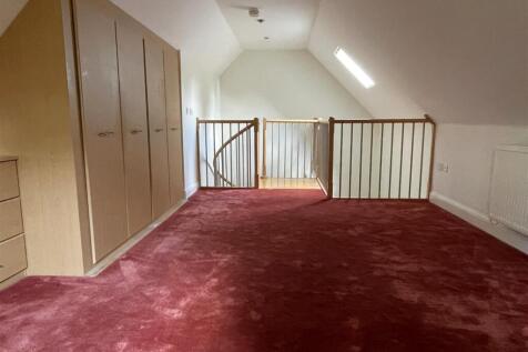 MEZZANINE BEDROOM