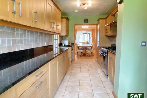 Kitchen1.jpg