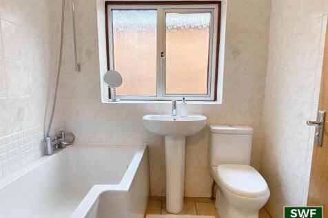 Bathroom1.jpg