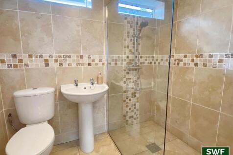 Gr floor shower room.jpg