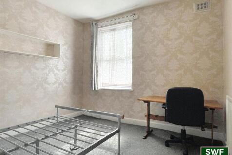 bed1 (22).jpg