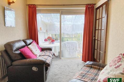 Living room4.jpg