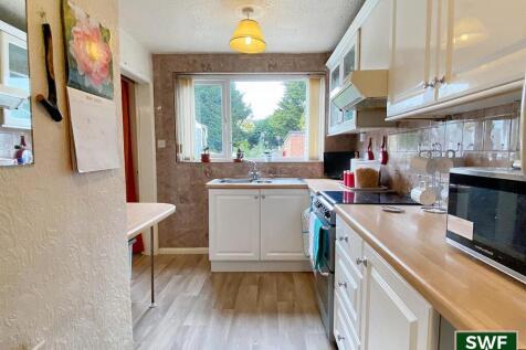 Kitchen1.jpg