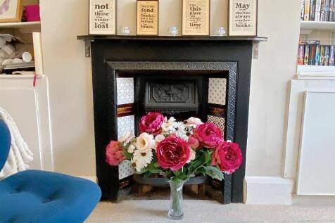 Fireplace2.jpg