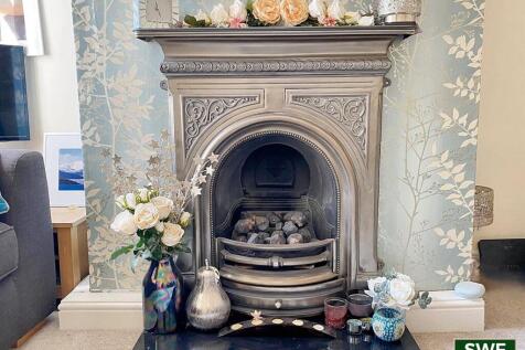 Fireplace3.jpg