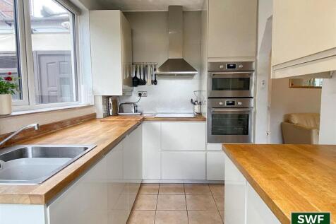 Kitchen4.jpg