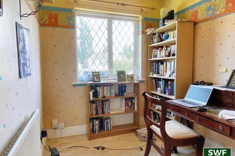 Bedroom3.1.jpg