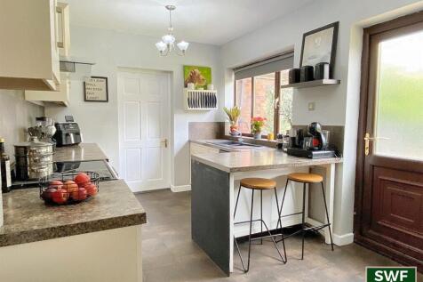 Kitchen1.1.jpg