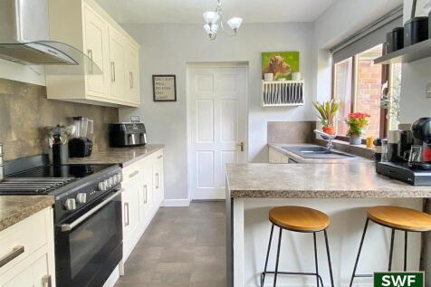 Kitchen4.jpg
