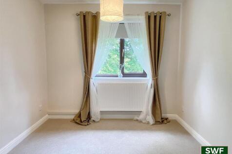 Bedroom.1.jpg