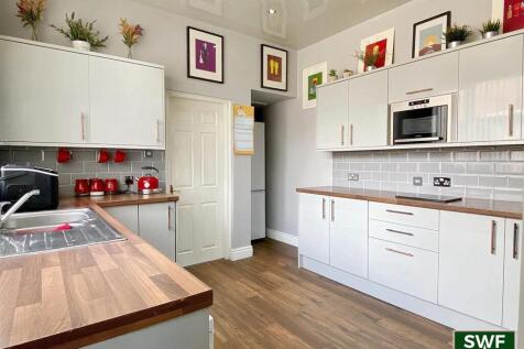 Kitchen5.jpg