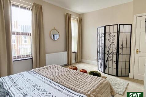 Bedroom1.3.jpg