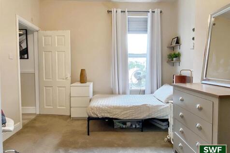 Bedroom2.2.jpg
