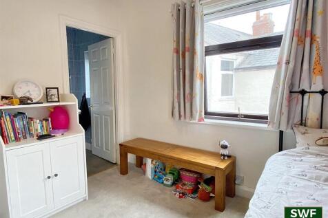 Bedroom3.2.jpg