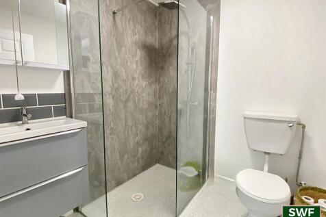 Ground Floor Shower Room.jpg