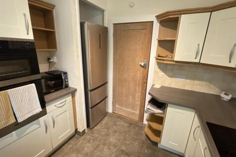 KITCHEN..jpeg