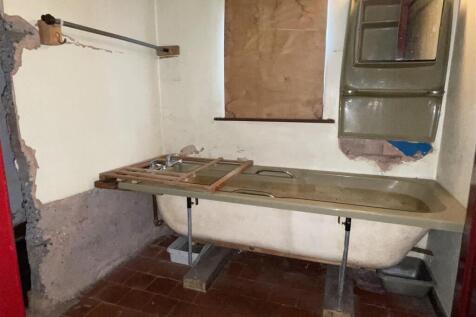 bathroom.JPG