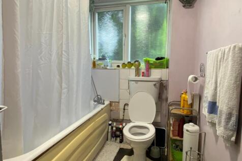 Bathroom2.jpg