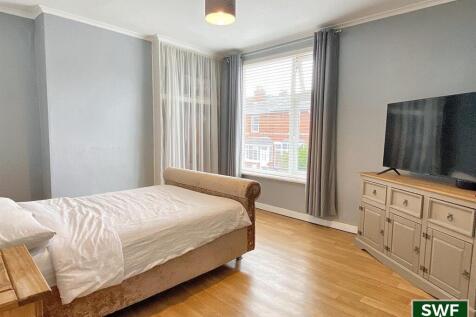 Bedroom1.jpg