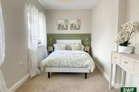 Bedroom1.1.jpg