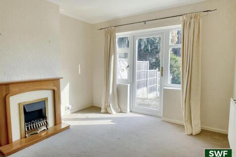 Sitting room1.jpg