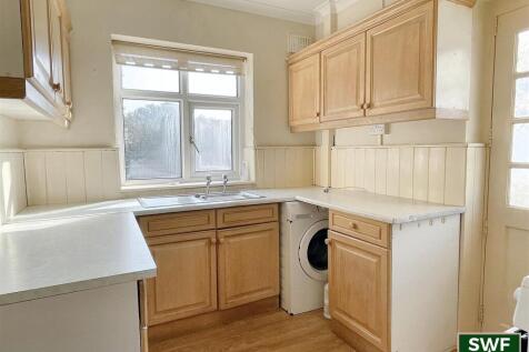 Kitchen1.jpg