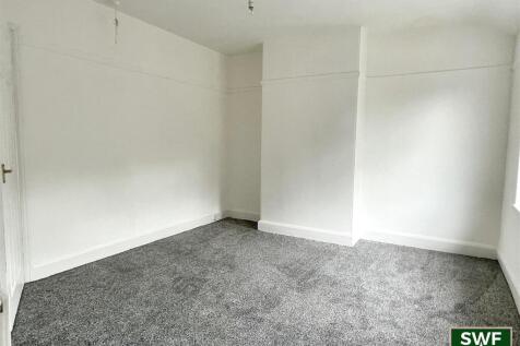 Bedroom12.jpg